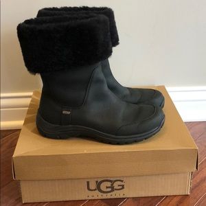 Ugg Veanna Waterproof Boot ❄️